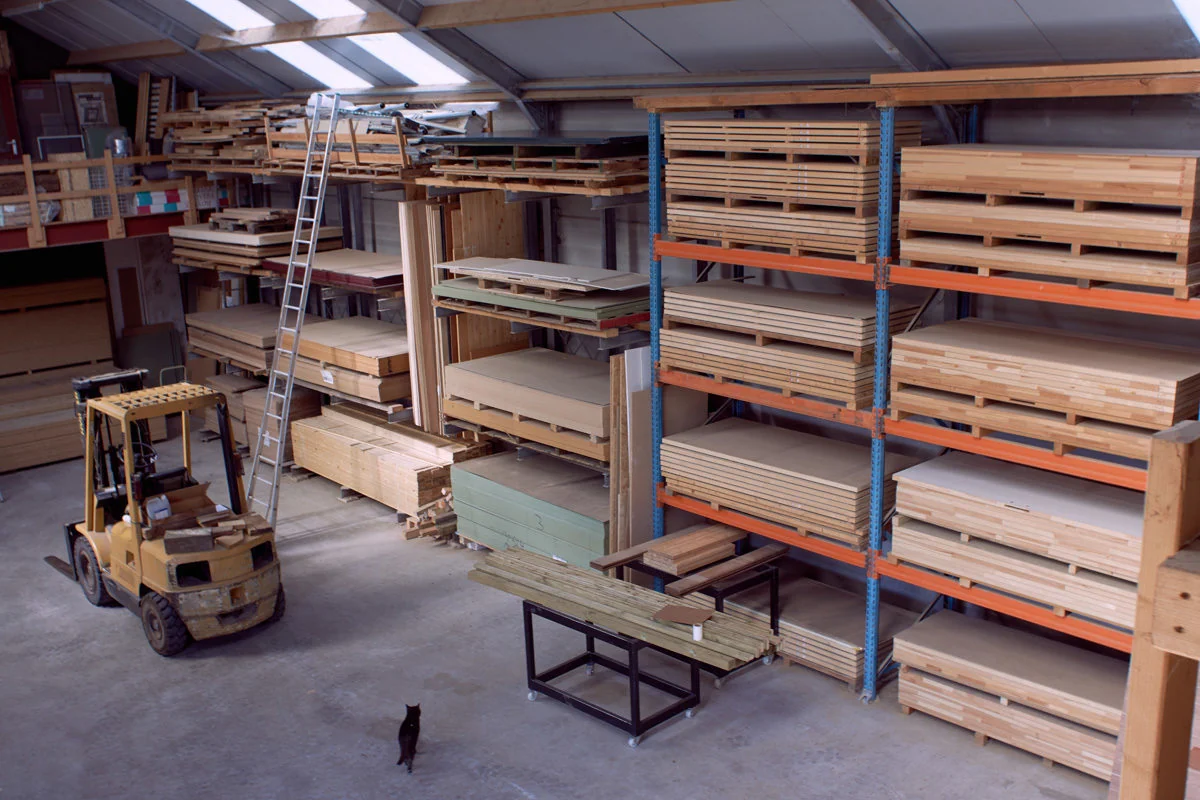 L’atelier et le stock de bois Delangre à Baugnies